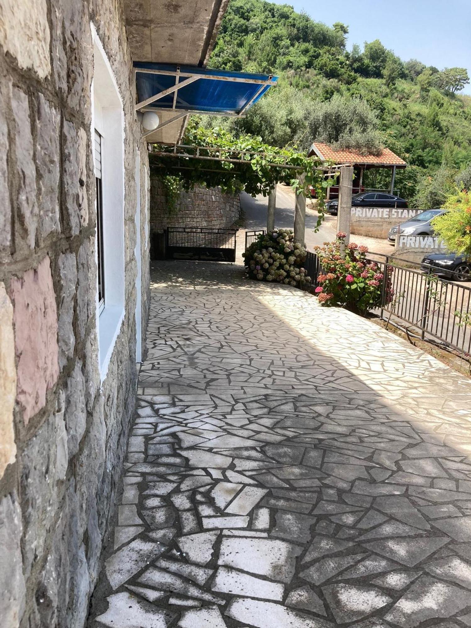 Guest House Garden Budva Exterior foto